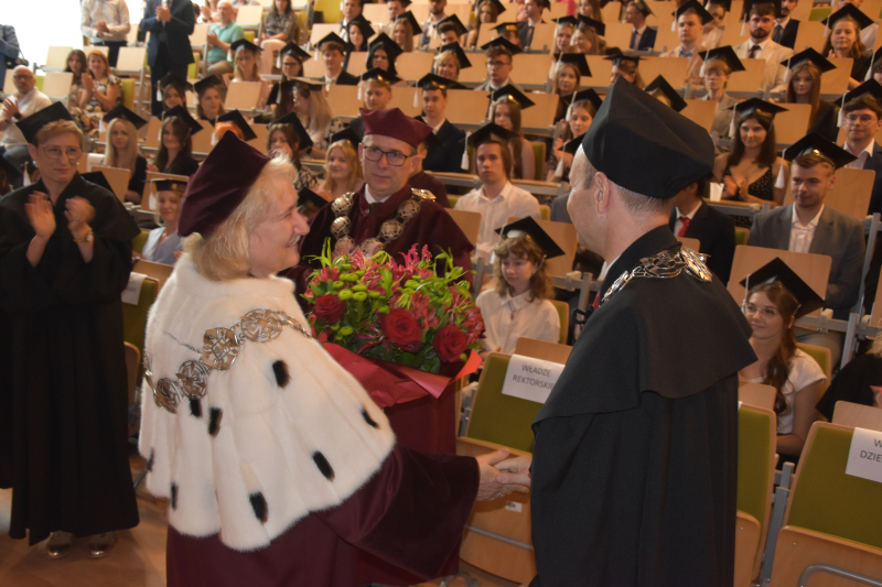 Farewell to the graduates of the Faculty of Law & Economics and the Faculty of Humanities