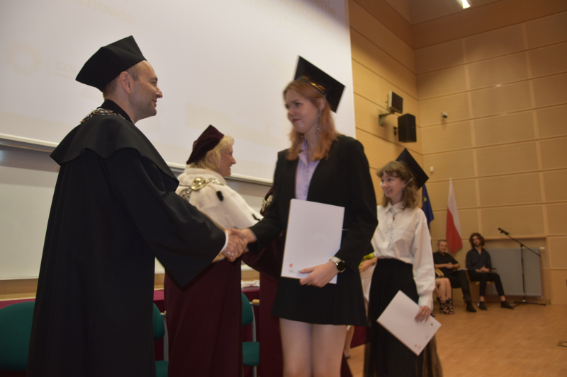 Farewell to the graduates of the Faculty of Law & Economics and the Faculty of Humanities