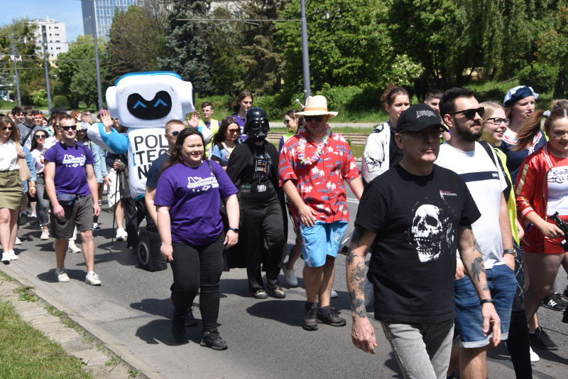 The parade through the streets