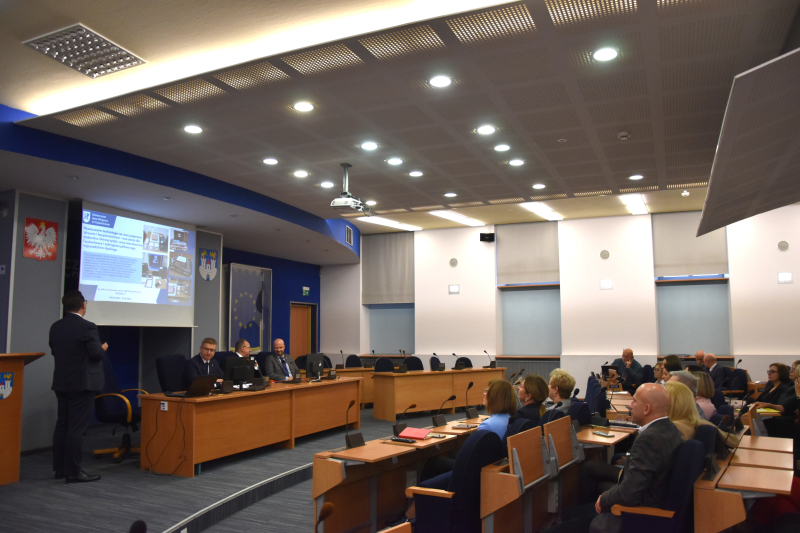 The session taking place in the Session Hall of the Częstochowa City Hall